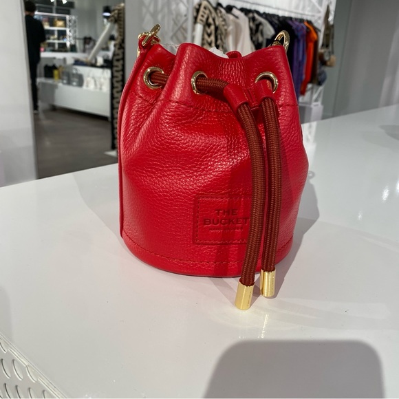 Limited ‼️ Marc Jacobs The Leather Micro Bucket Bag H657L01RE22 - Picture 11 of 12